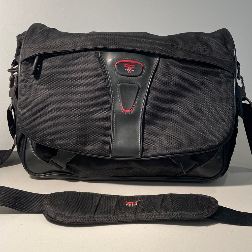 Tumi T-Tech Expandable Messenger Laptop Shoulder Bag - 5508GRH